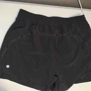 Lululemon Men’s liner-less Pacemaker Shorts M 5”
